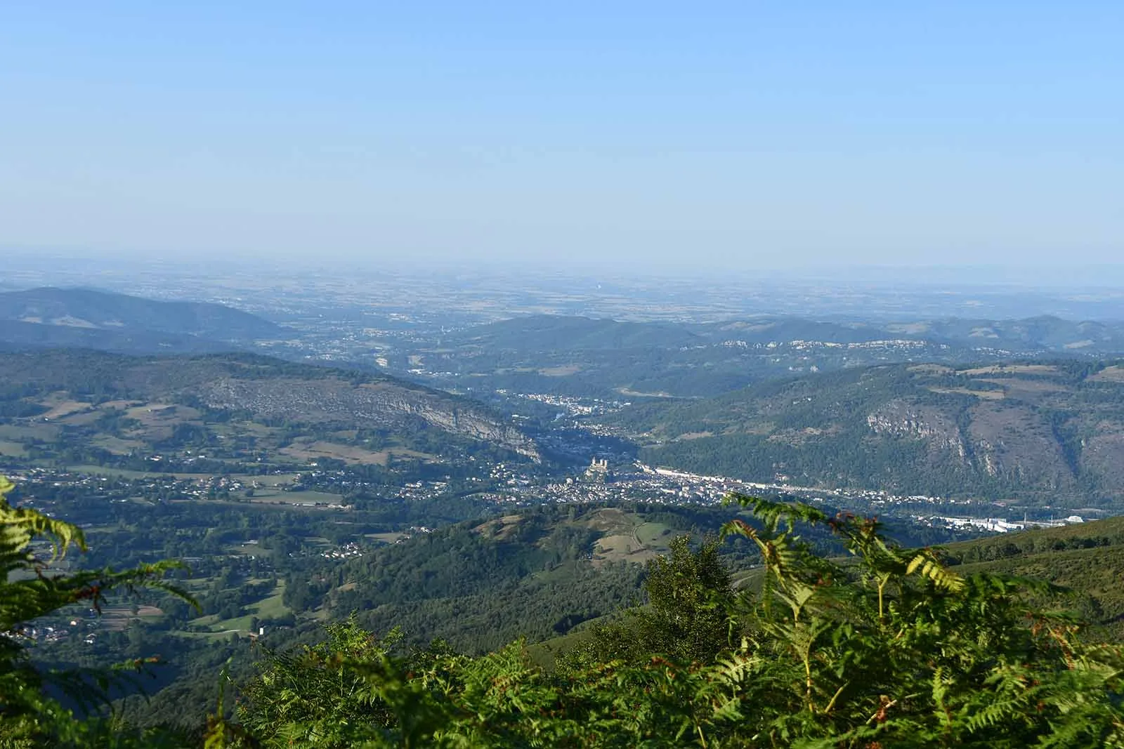 Vue depuis le Prat d'Albis sur la ville de Foix