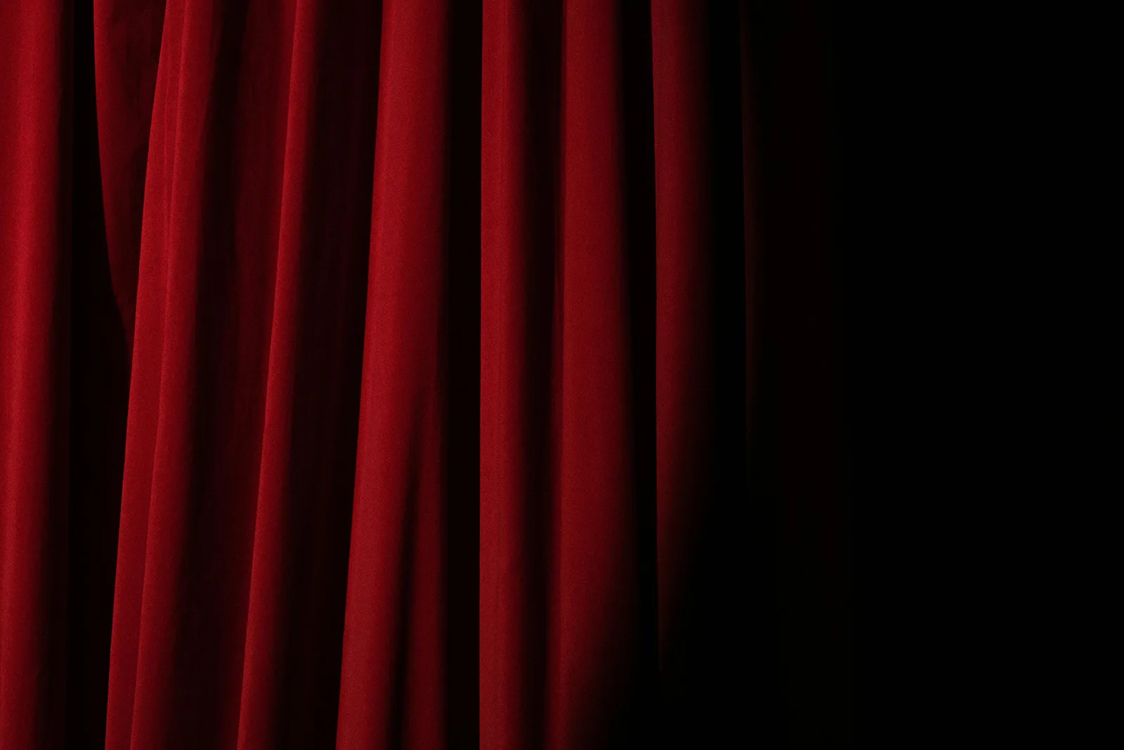 Foix theater cafe curtain