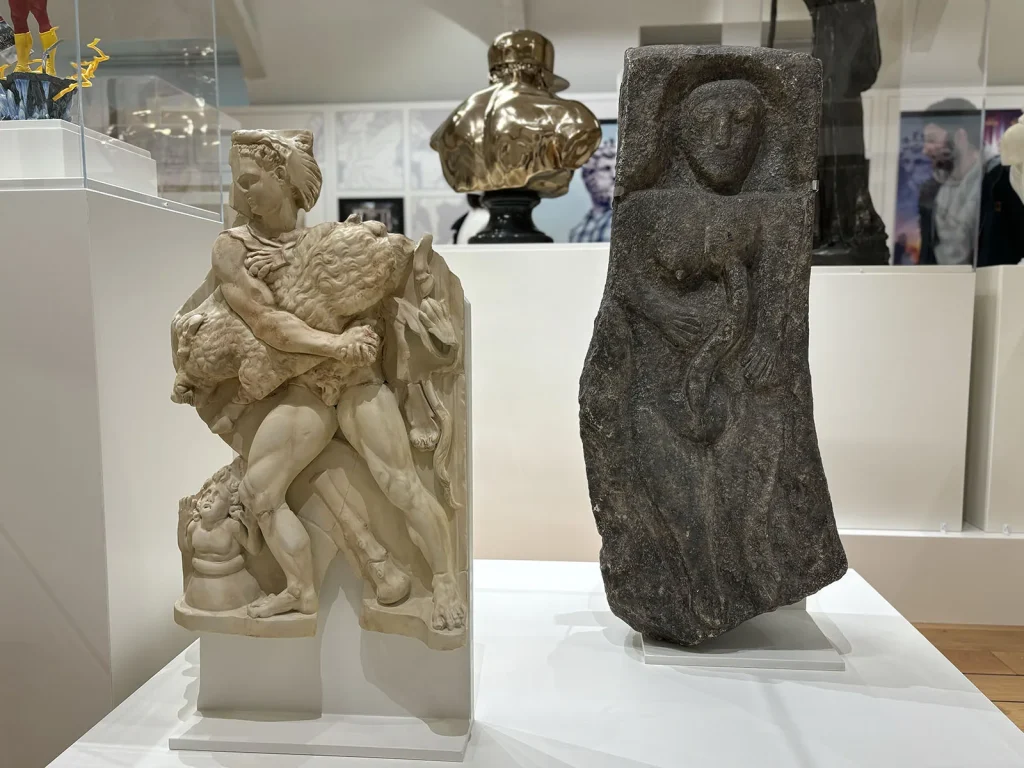 Vertegenwoordiging van Hercules en Pyrene in het Château de Foix voor de tentoonstelling “Helden en heldinnen van de oudheid tot heden” in de Ariège