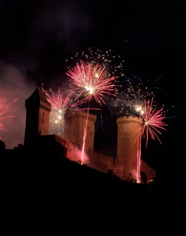 Het vuurwerk bij Château de Foix
