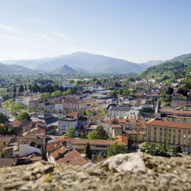 Ville de Foix vue depuis le château